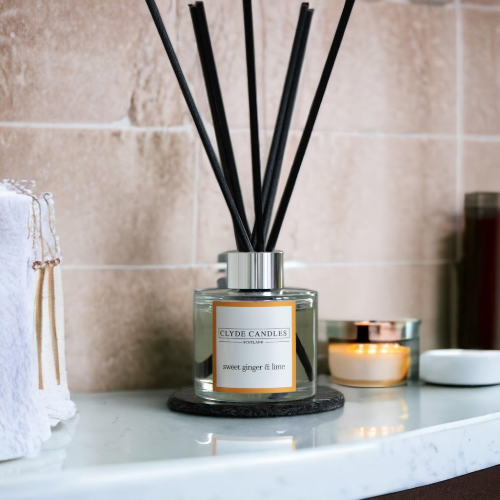 Sweet Ginger & Lime Reed Diffuser - Clyde Candles, Luxury Diffuser Oil with a Set of 7 Fibre Sticks, Best Aroma Scent for Home, Kitchen, Living Room, Bathroom. Fragrance Diffusers set with sticks