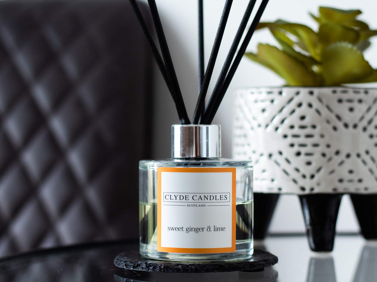Sweet Ginger & Lime Reed Diffuser - Clyde Candles, Luxury Diffuser Oil with a Set of 7 Fibre Sticks, Best Aroma Scent for Home, Kitchen, Living Room, Bathroom. Fragrance Diffusers set with sticks