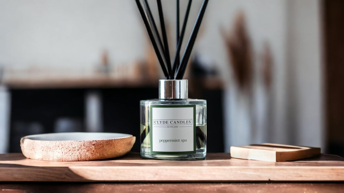 Peppermint Spa Reed Diffuser - Clyde Candles, Luxury Diffuser Oil with a Set of 7 Fibre Sticks, 100ml, Best Aroma Scent for Home, Kitchen, Living Room, Bathroom. Fragrance Diffusers set with sticks