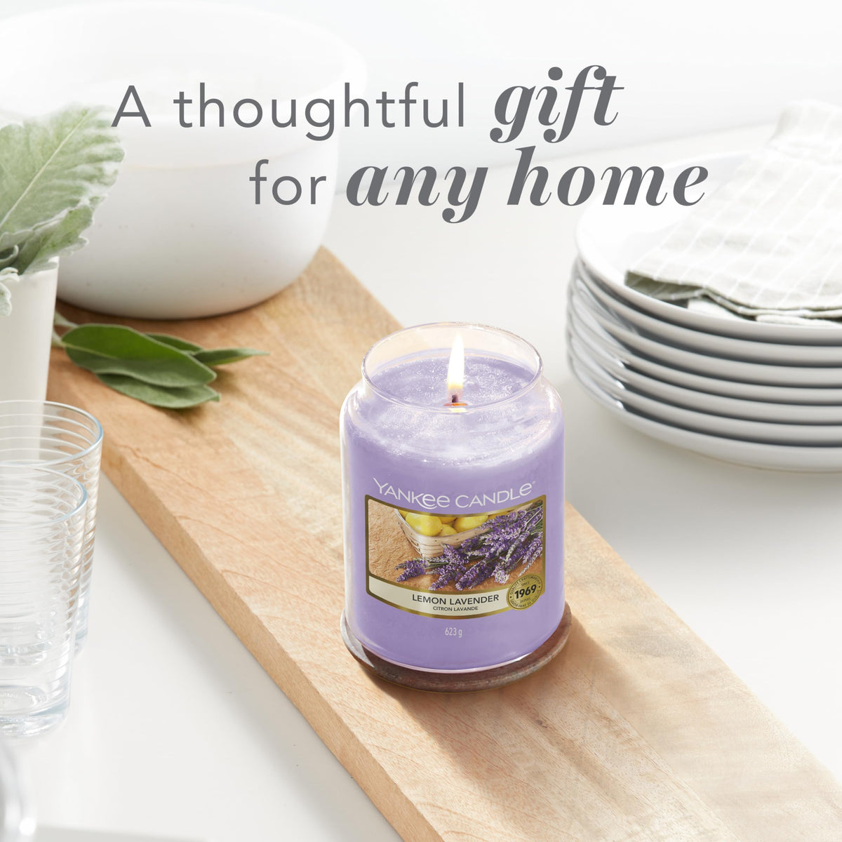 Yankee Candle Scented Candle | Lemon Lavender Large Jar | Long Burning Candles: up to 150 Hours | Perfect Gifts for Women