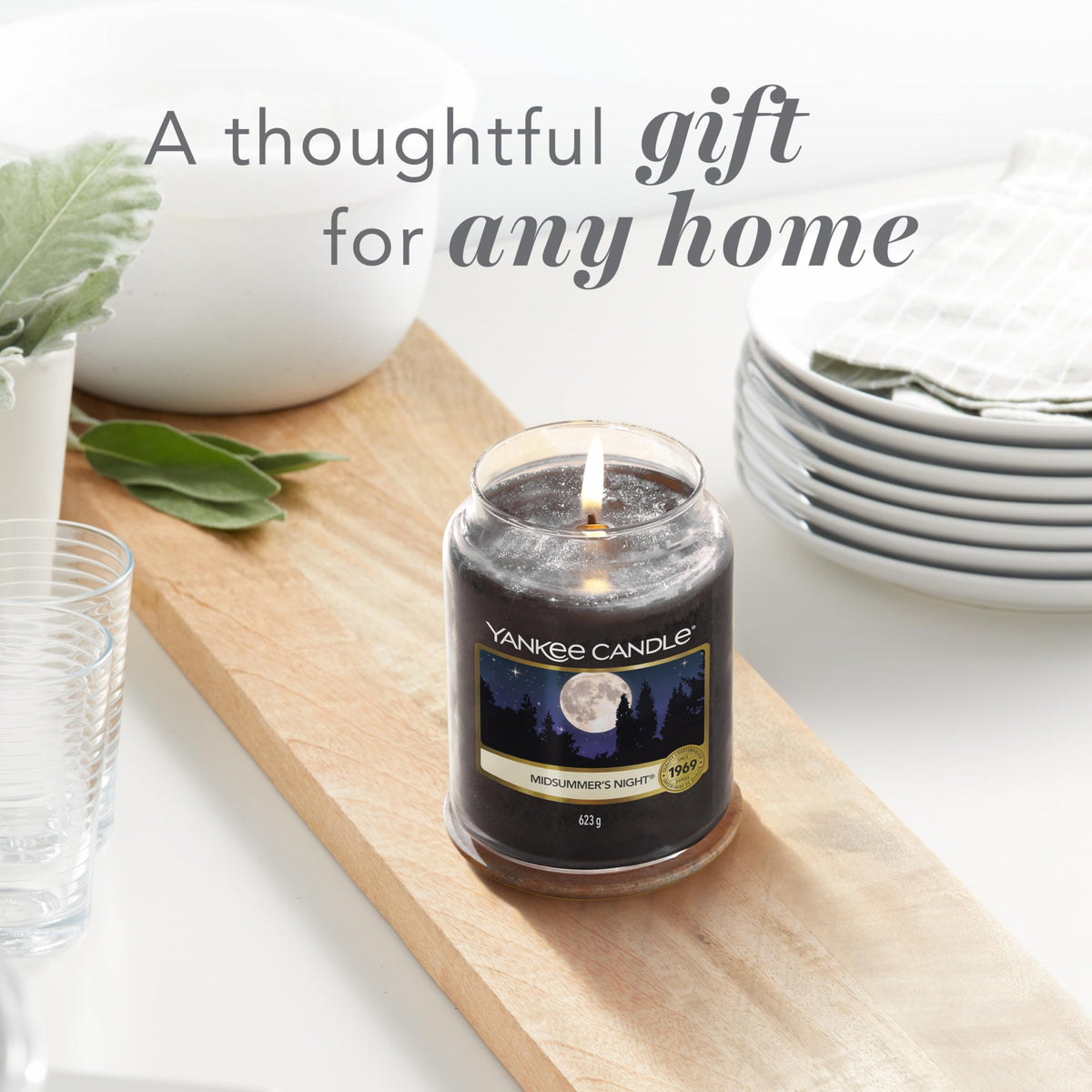 Yankee Candle Scented Candle | Midsummer's Night Large Jar | Long Burning Candles: up to 150 Hours | Perfect Gifts for Women