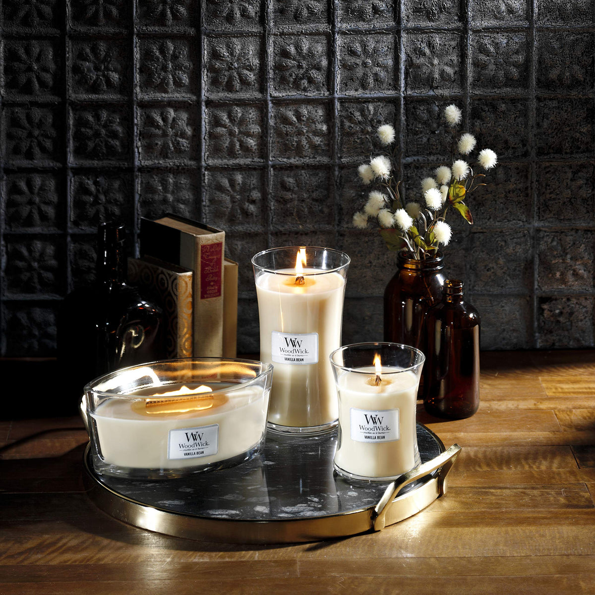WoodWick Large Hourglass Scented Candle | Vanilla Bean | with Crackling Wick | Long Burning Candles: up to 130 Hours | Gifts for Women